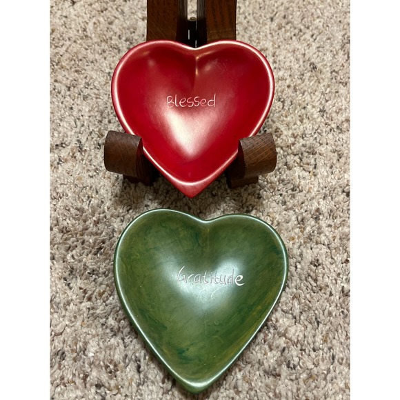 Set of 2 Soap Stone Valentine Heart Inspiration Trinket Dishes Red Green Blessed - Picture 1 of 4
